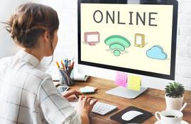 online média ilustrační foto